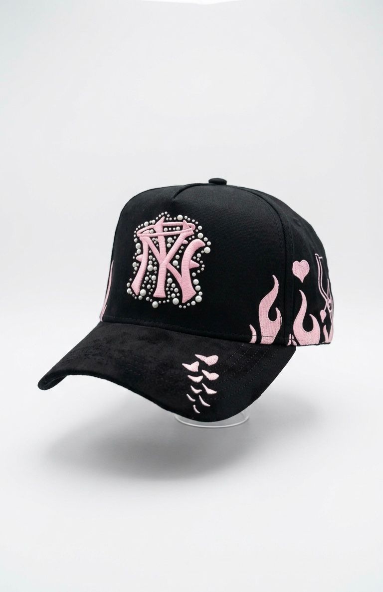 Gorra Gallo Fino – Modelo "NY Pink Flame & Pearls" (Edición Especial)
