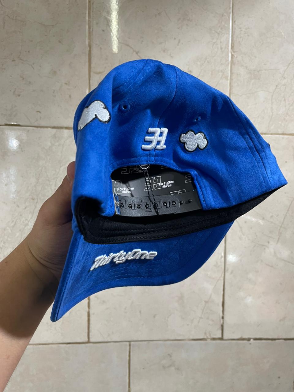 Gorra Gallo Fino – Modelo "LA Cloud Blue" (Edición West Coast)